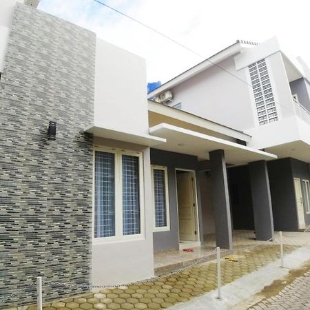 Omah Bondi Family Homestay By Fh Stay Yogyakarta Exterior foto