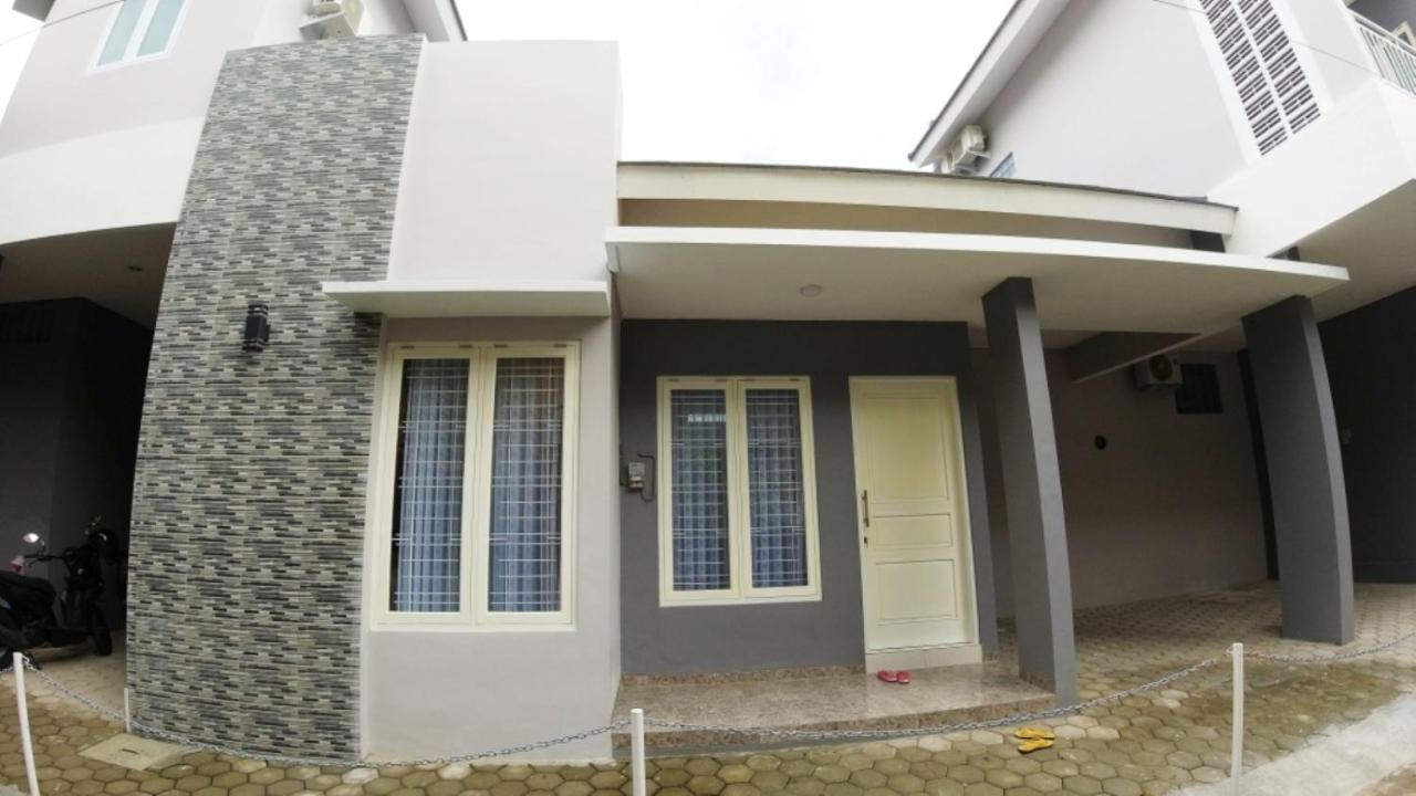 Omah Bondi Family Homestay By Fh Stay Yogyakarta Exterior foto